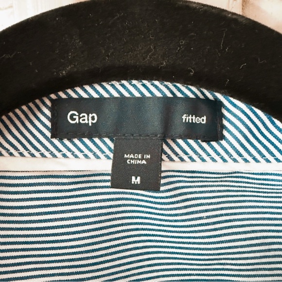 GAP | Fitted Oxford Blue Pinstripe Women’s Button Down Shirt - Picture 5 of 7